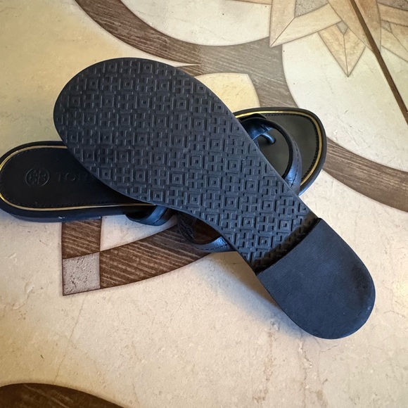 Tory Burch Black Sandals with Gold Detailing - Picture 2 of 4